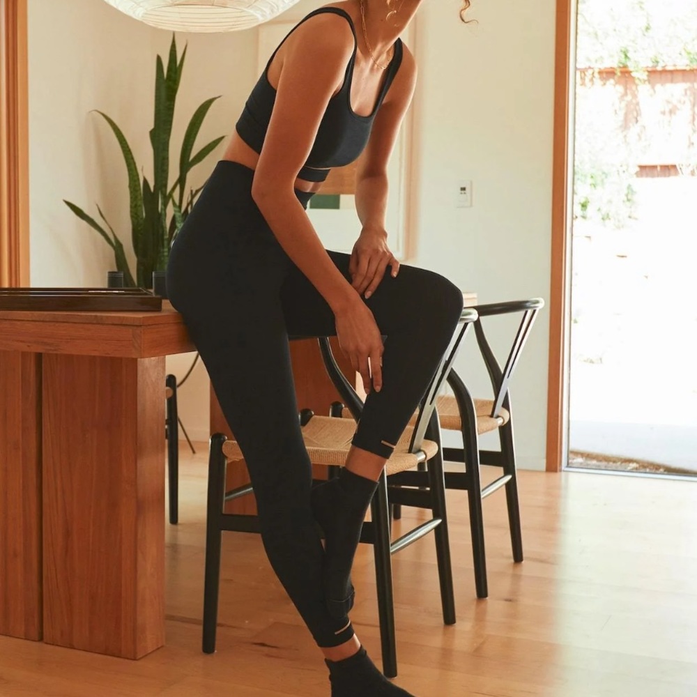 Soft Supportive Seamless Modal Crop Legging Lunya Black Size Small